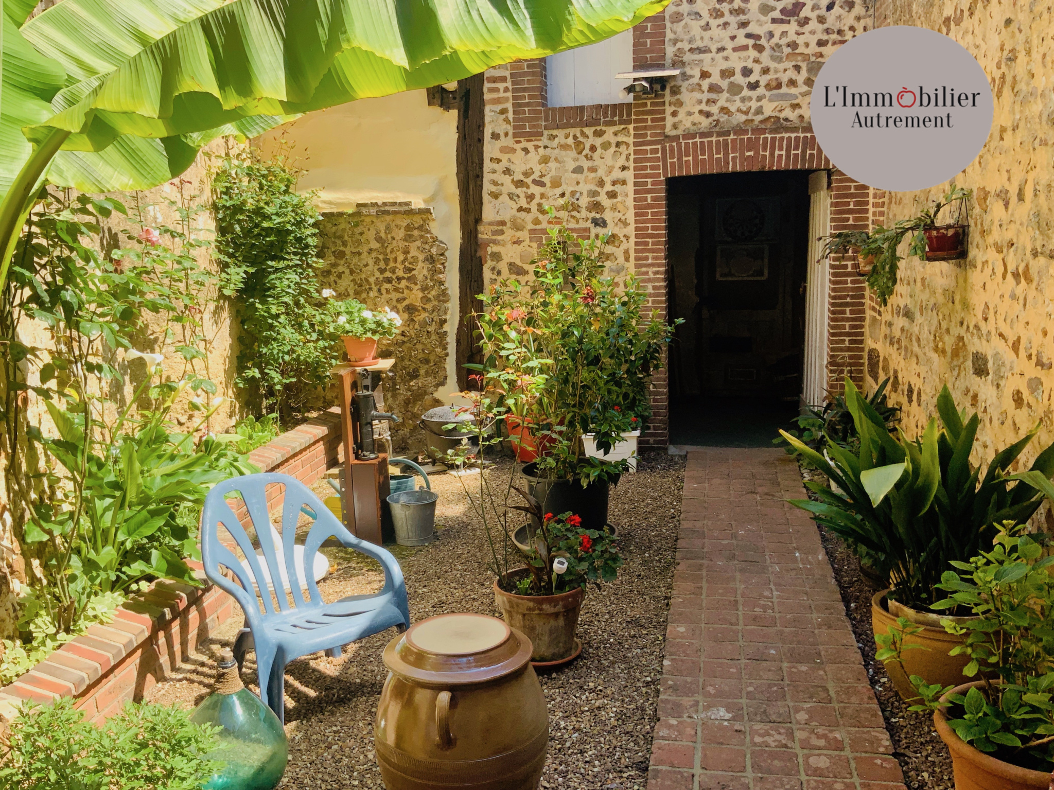 vente MAISON DE VILLE AVEC JARDIN